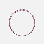 Steinbock Sternzeichen Armband auf weißem Hintergrund – Elegantes Kristallarmband für Damen und Herren.