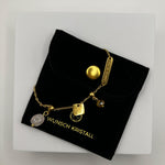 Believe & Trust Armband auf weißem Hintergrund – Elegantes Kristallarmband für Damen.