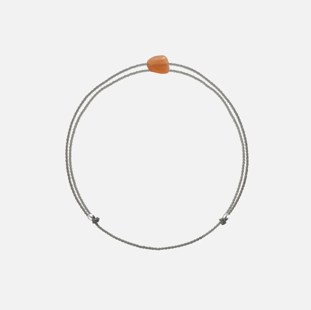 Schütze Sternzeichen Armband 2023 – Elegantes Horoskop-Armband mit verstellbarem Band, goldfarben, auf weißem Hintergrund