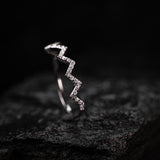 Minimalistischer Highs&Lows RING in Silber – Eleganter Schmuck für Damen und Herren