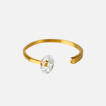 Wunsch Kristall RING – eleganter Kristallring mit weißem Hintergrund