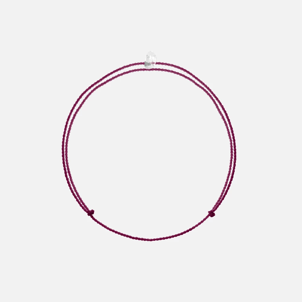 Wunsch Kristall Armband mit weißem Hintergrund – elegantes und minimalistisches Design.