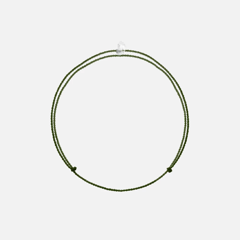Wunsch Kristall Armband mit weißem Hintergrund – elegantes und minimalistisches Design