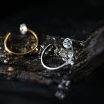 Wunsch Kristall RING – eleganter Kristallring mit weißem Hintergrund